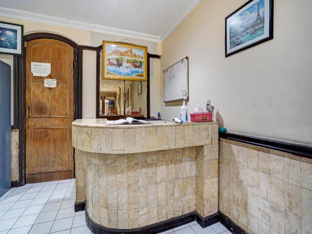 Hotel Spot On 90147 Gosepa Ambengan Plaza 2*